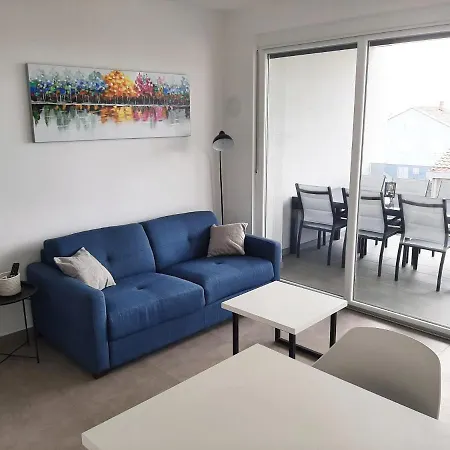 Apartament Anda *