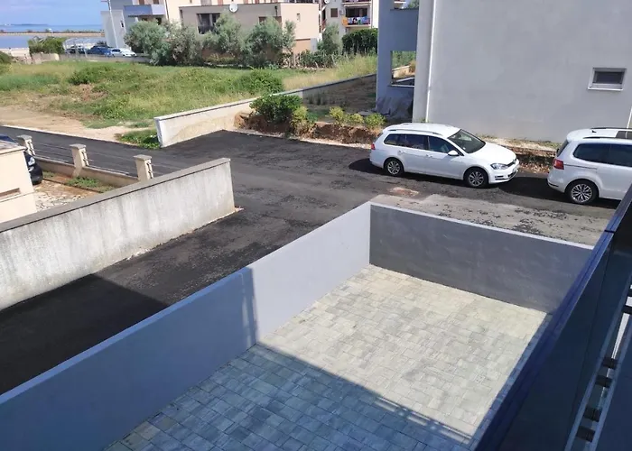 Anda דירה
